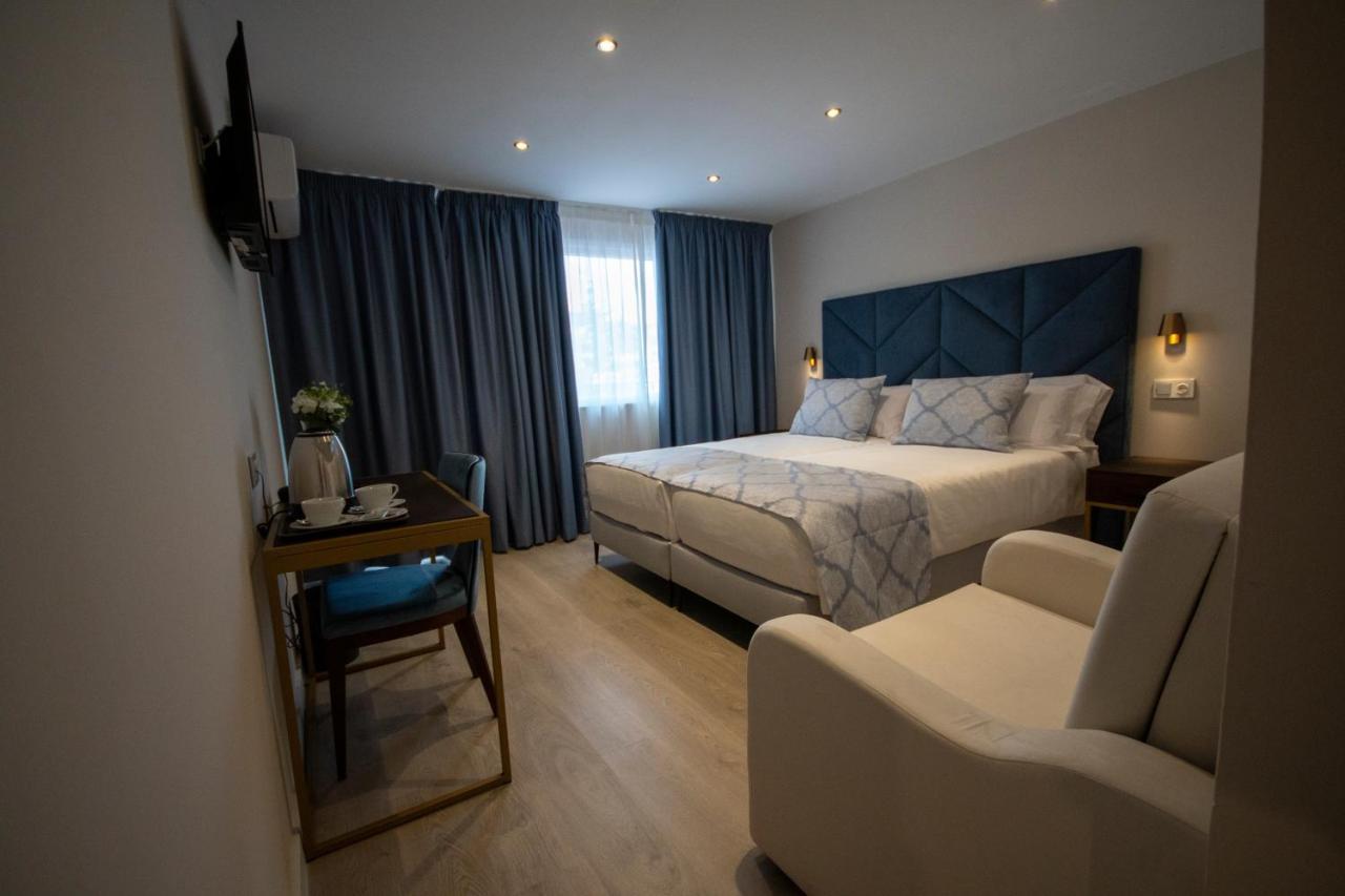 Hotel Marina Benalmadena Bagian luar foto